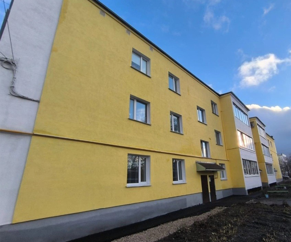 В Кузнецке завершен капремонт фасада дома №7А по улице Октябрьская