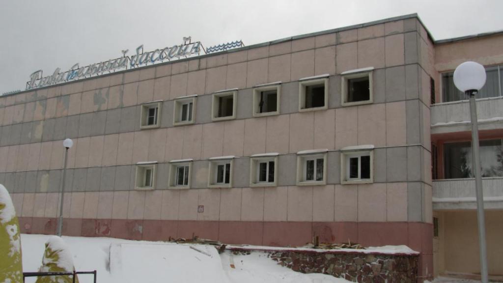 Зареченский бассейн на улице Проценко получил новые окна