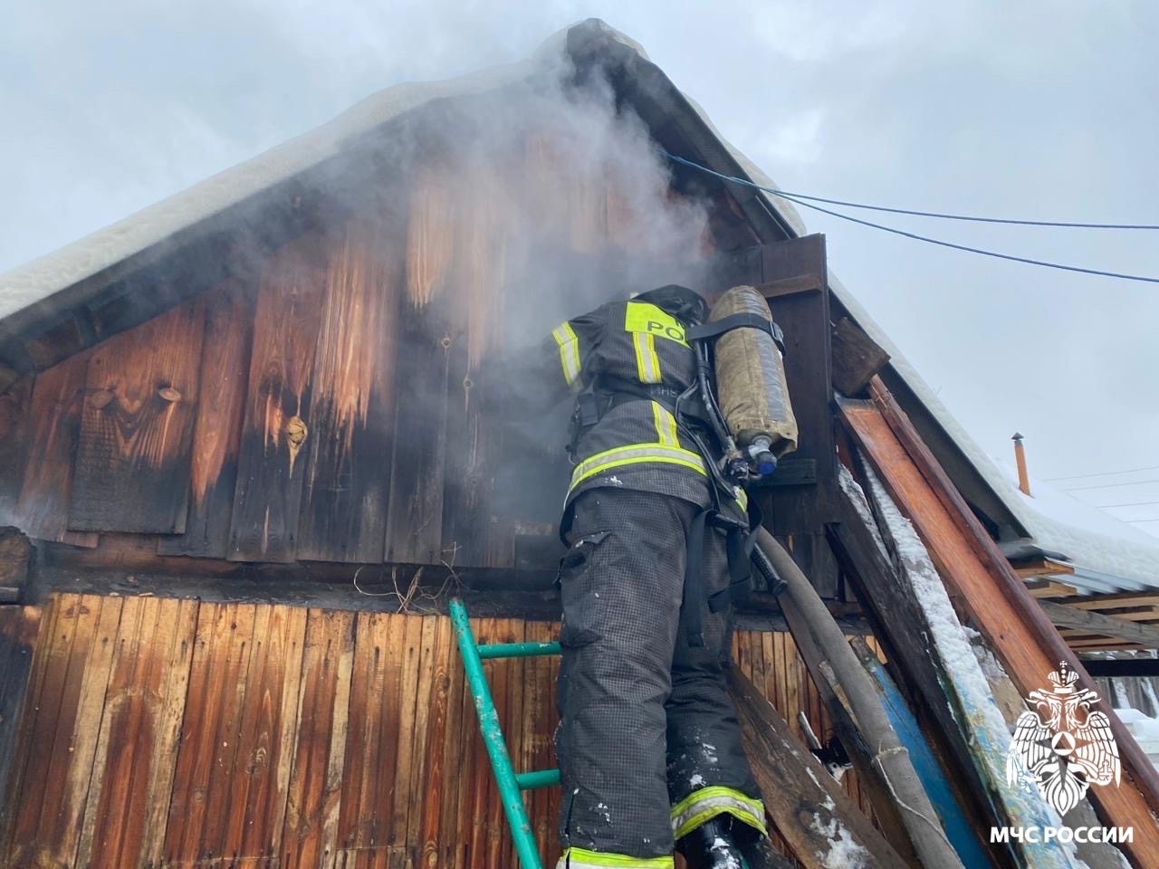 В Кузнецке на Саратовской улице сгорела баня