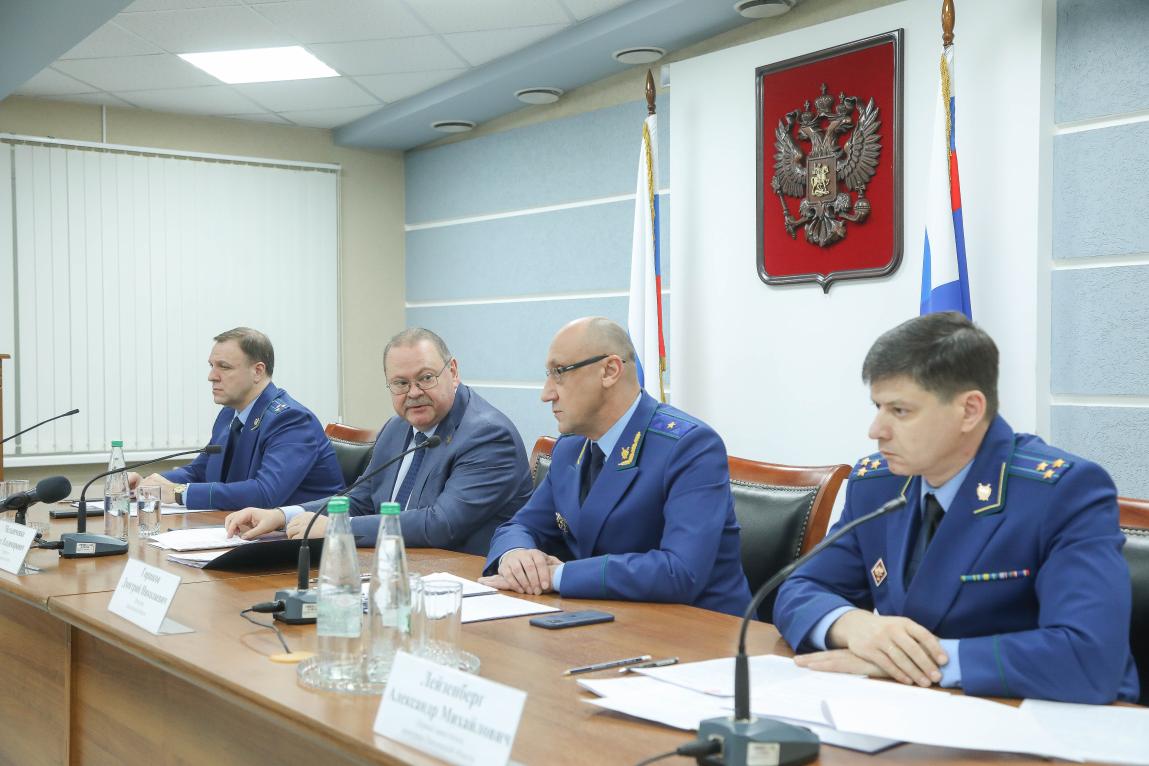 За полтора года в Пензенской области выявили 2,5 тысячи нарушений в сфере образования