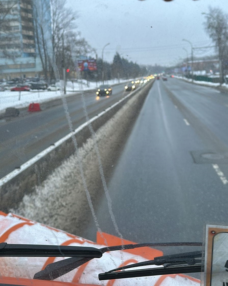 В Пензе бетонное ограждение на проспекте Победы планируют покрасить