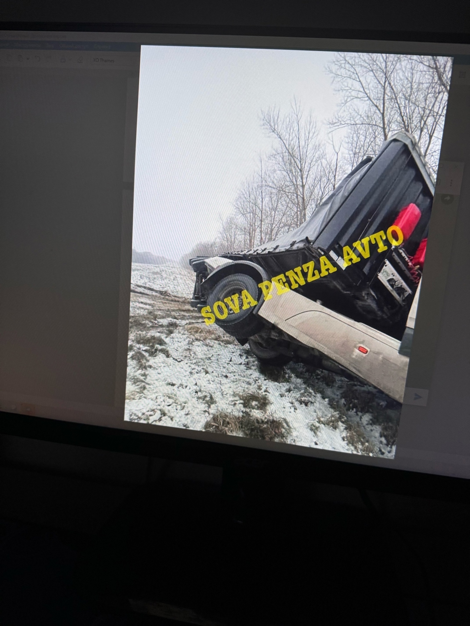 Под Кузнецком на трассе М5 тягач улетел в кювет