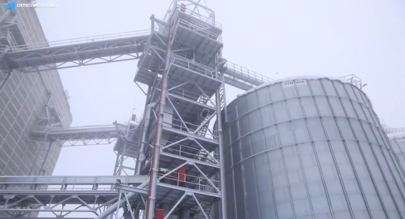 Олег Мельниченко рассказал об увеличении объемов хранения элеватора в Башмаково