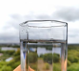 Названа польза артезианской воды для пищеварительной системы