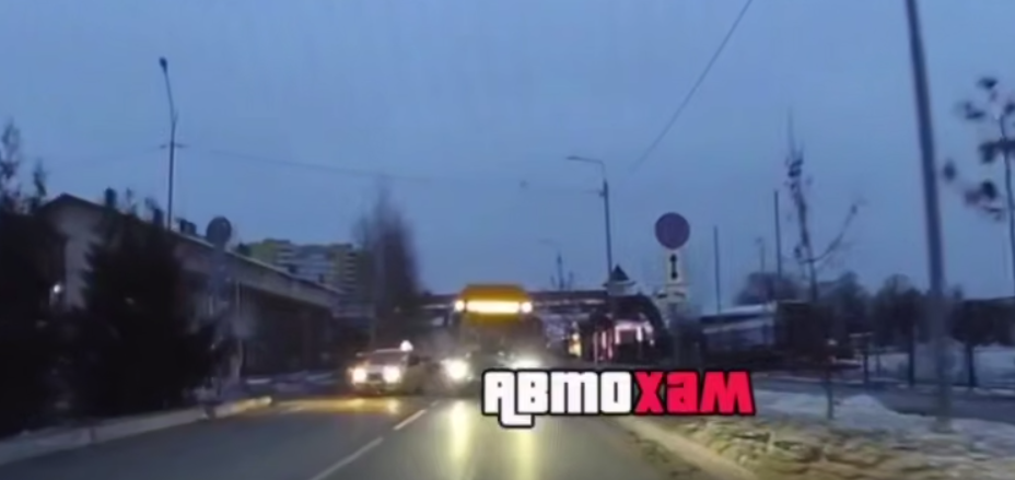 Пензенский Шумахер совершил смертельный маневр, рискуя пассажирами автобуса