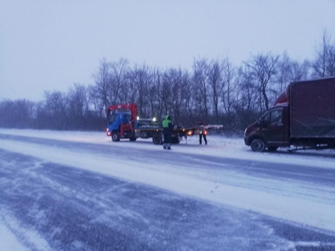 Мокшанские госавтоинспекторы выручили водителя сломавшейся «Газели»