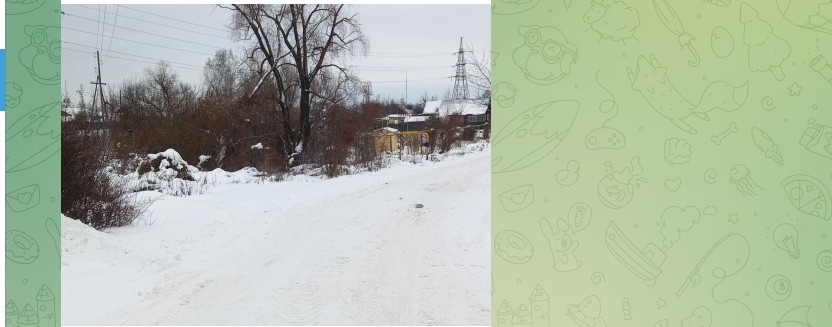 В Маньчжурии аварийный столб угрожает безопасности района