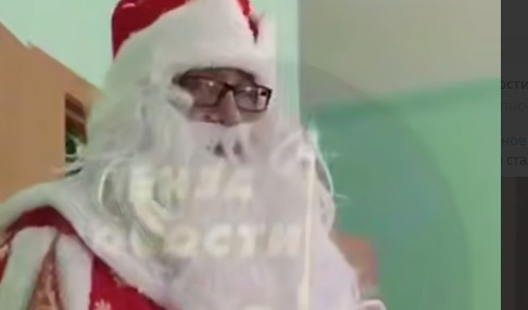 Дед Мороз и Снегурочка поздравили ветеранов в Пензенском областном госпитале