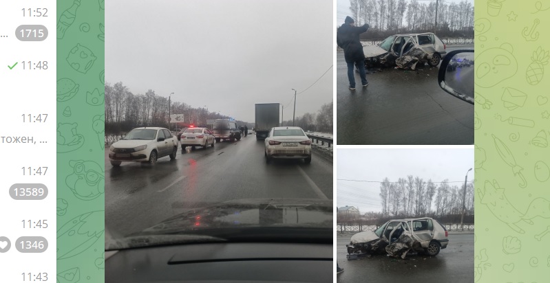 Жестокое ДТП на трассе М5: автомобиль практически уничтожен, проезд затруднен