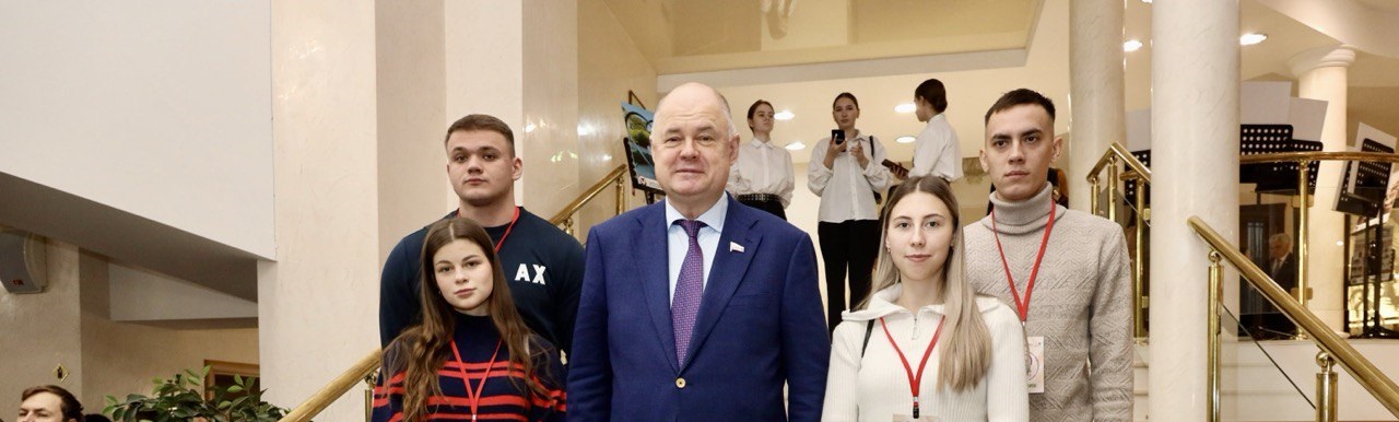 Вадим Супиков: Пенза поддержит инициативы по укреплению студенческих семей