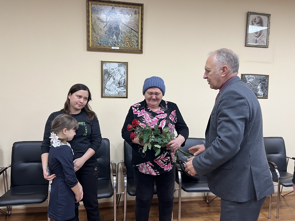 В Кузнецке вручили госнаграды семьям погибших участников СВО