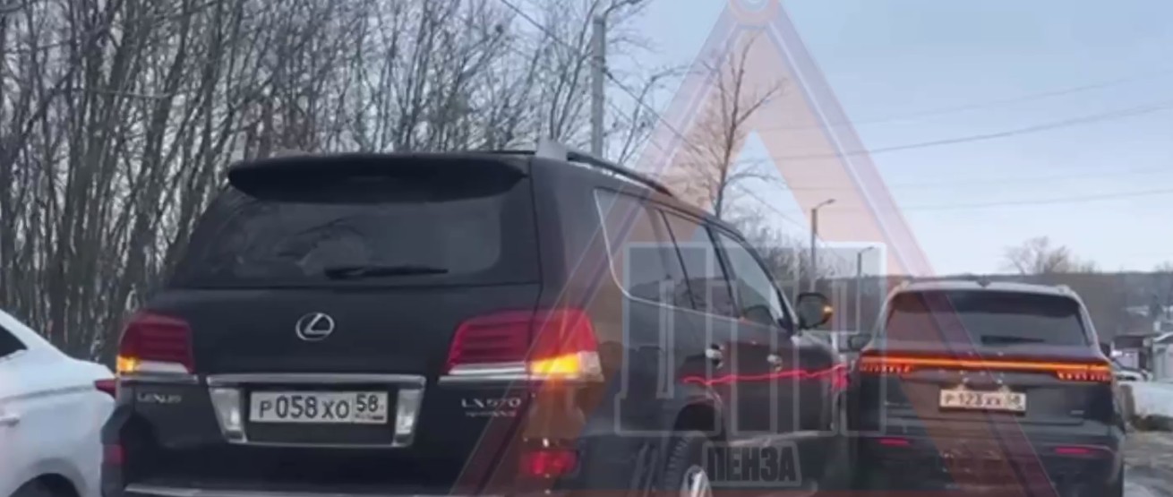 Утреннее ДТП парализовало движение на улице 65-летия Победы в Пензе