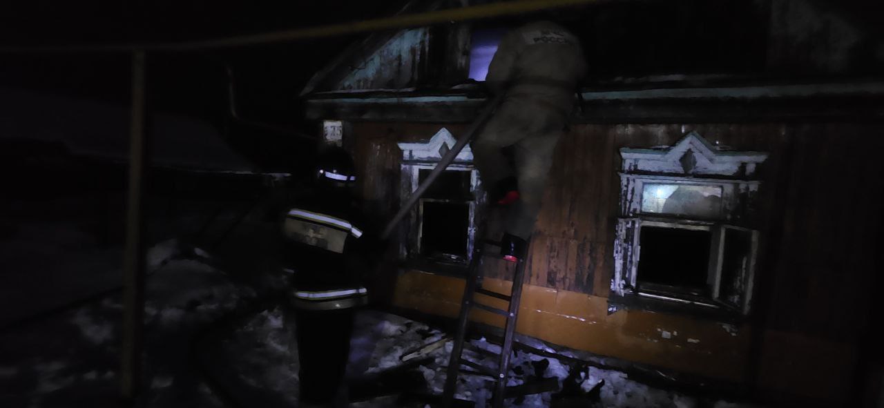 В Мокшанском районе мужчина погиб при пожаре, проводится проверка