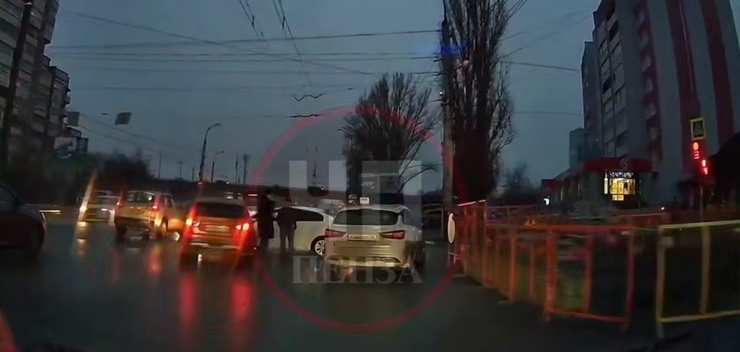 В Пензе две утренние аварии вызвали заторы на дорогах