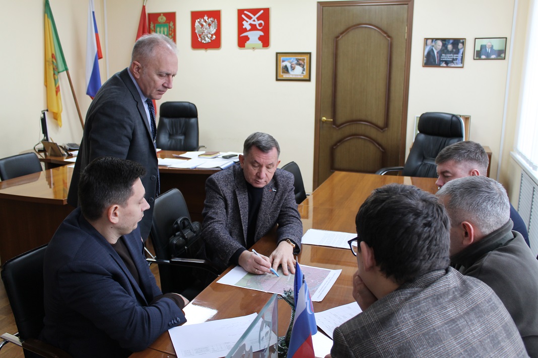 Министр строительства Пензенской области проинспектировал ход работ в Кузнецке