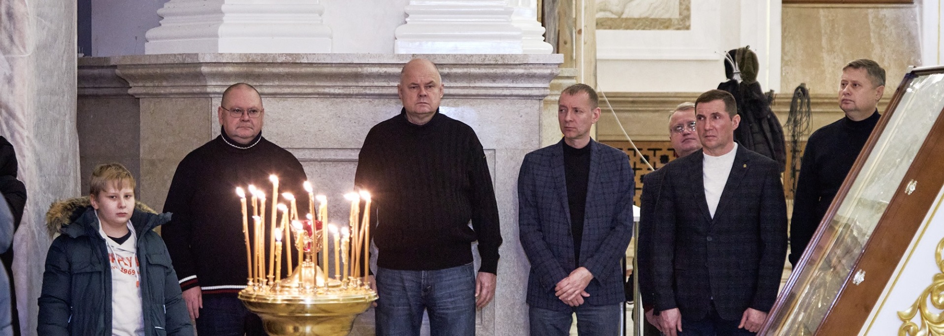 Вадим Супиков посетил Рождественскую литургию в Спасском кафедральном соборе