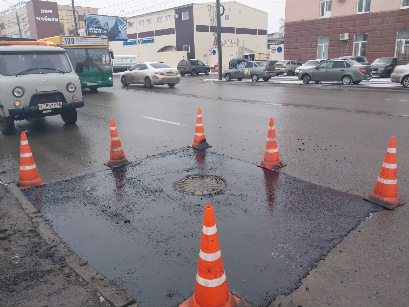 В Пензе ждут теплую погоду, чтобы переделать ямочный ремонт дорог