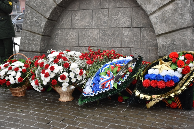 В Пензе почтили героев блокадного Ленинграда в 81-ю годовщину освобождения