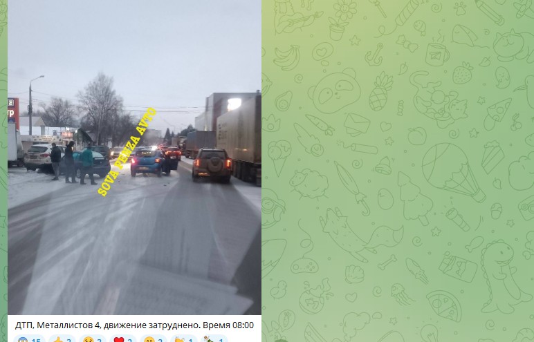 В Пензе 73-летний водитель госпитализирован после столкновения двух Renault