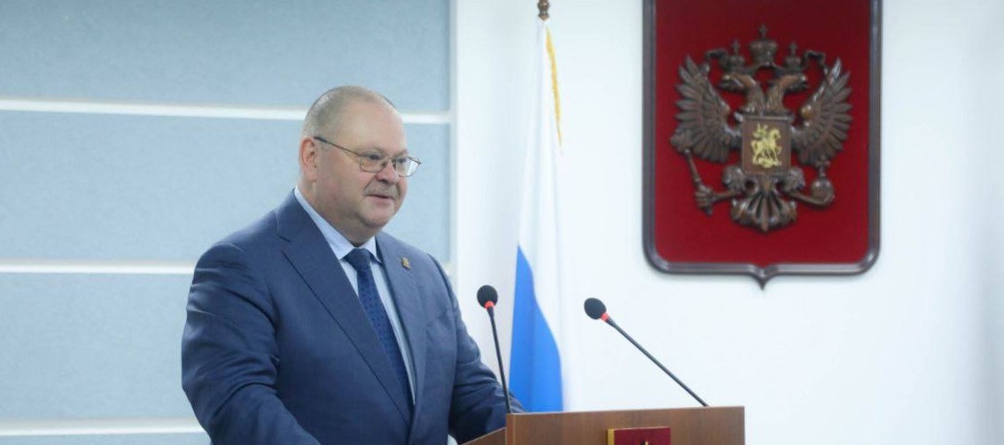 Олег Мельниченко наградил пензенских прокуроров