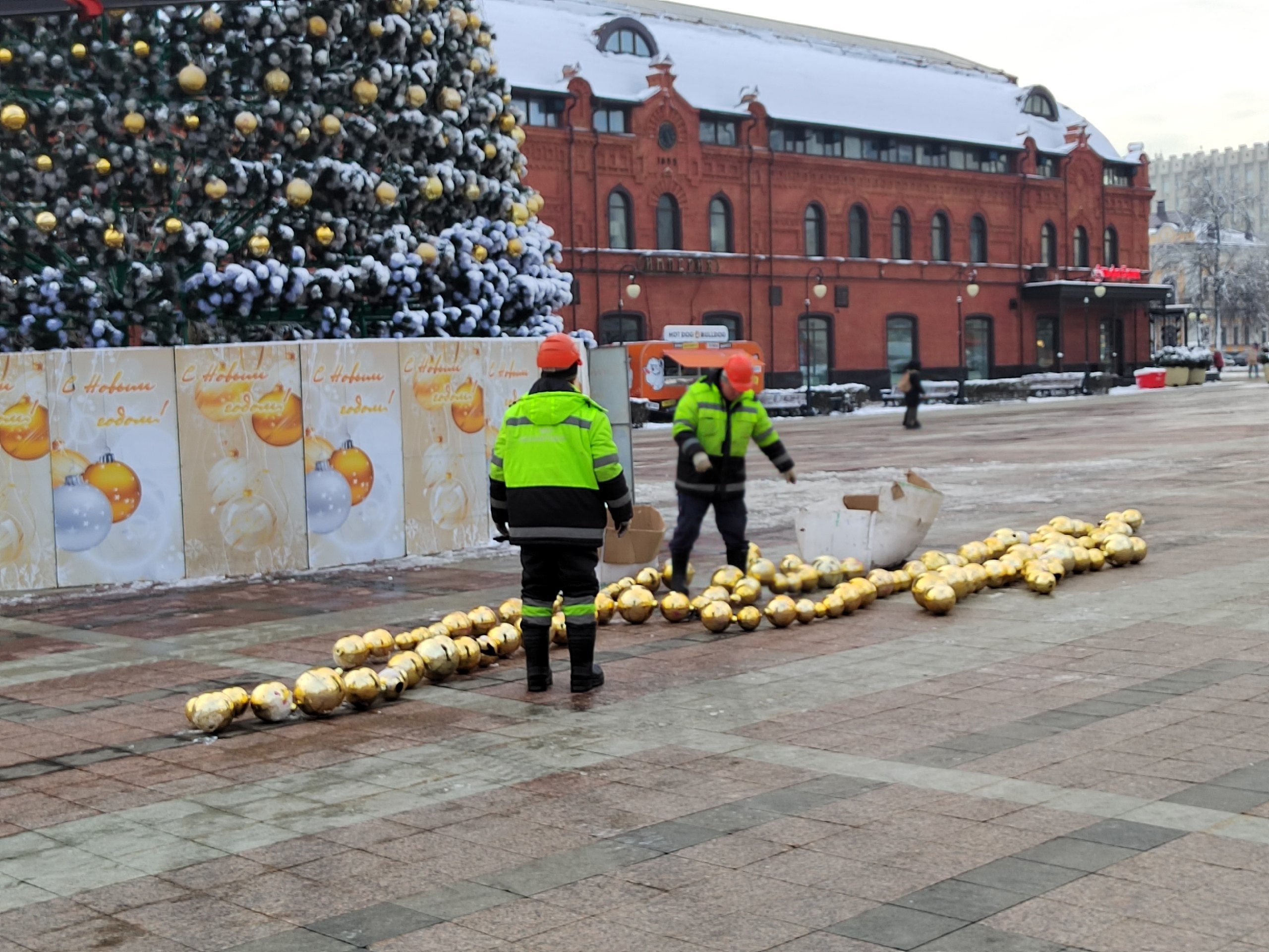 Демонтаж пензенской елки обойдется бюджету почти в миллион рублей