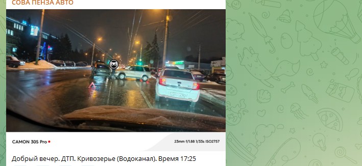 Два авто столкнулись в Кривозерье, перегородив дорогу