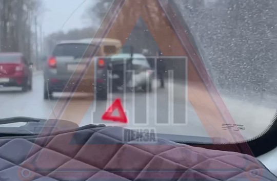 На въезде в Шуист в Пензе произошло тройное ДТП