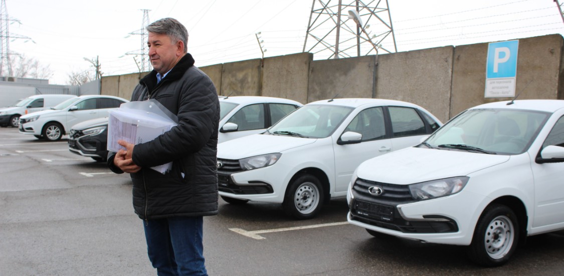 Пять пензенцев, пострадавших на производстве, получили новые автомобили от СФР