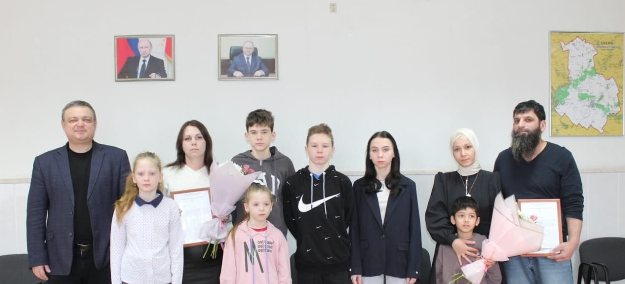 Две многодетные семьи Сердобского района получат по 500 тысяч рублей