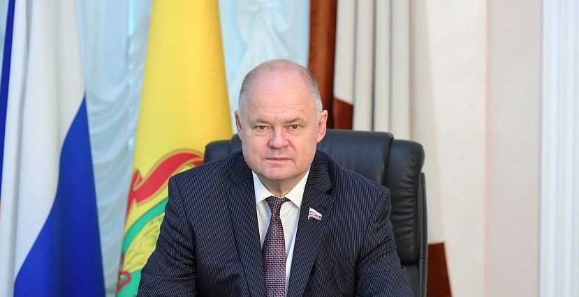 С Днем защитника Отечества поздравил пензенцев Вадим Супиков