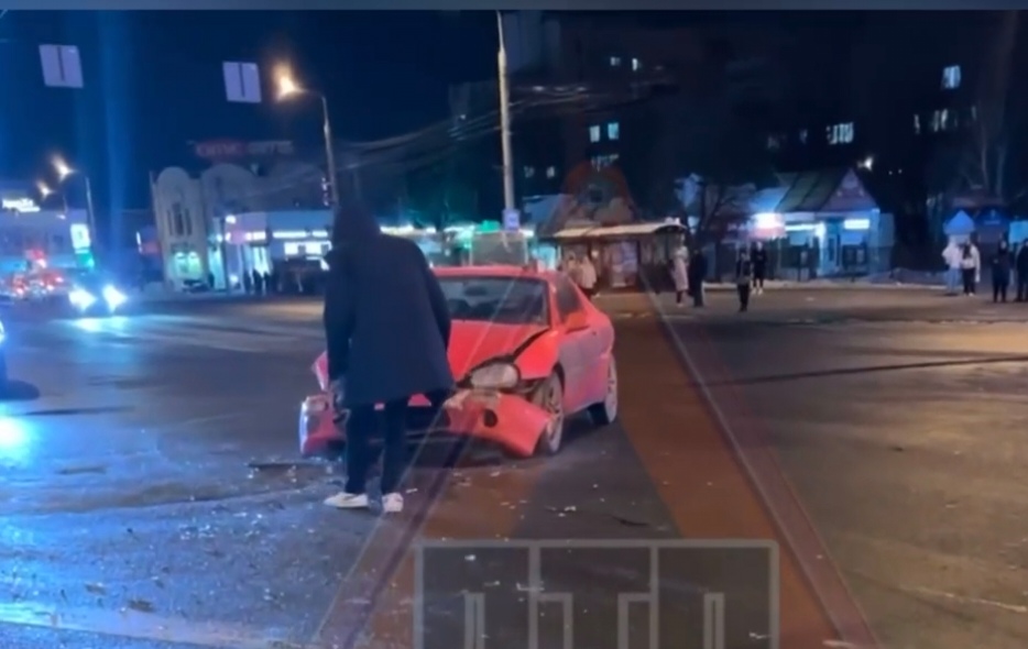 В Пензе произошло серьезное ДТП возле ЦУМа