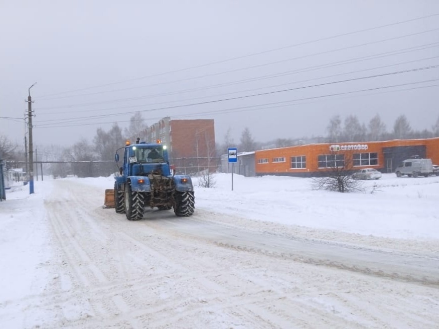 Из-за снегопада сердобчан просят не оставлять машины вдоль обочин