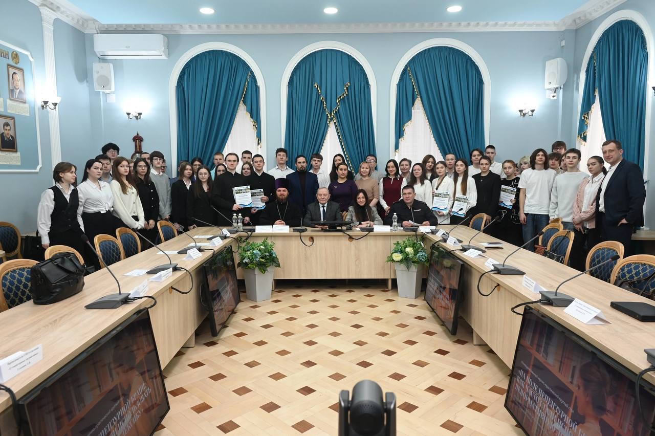 В Пензе заговорили о проблеме повсеместного распространения мата