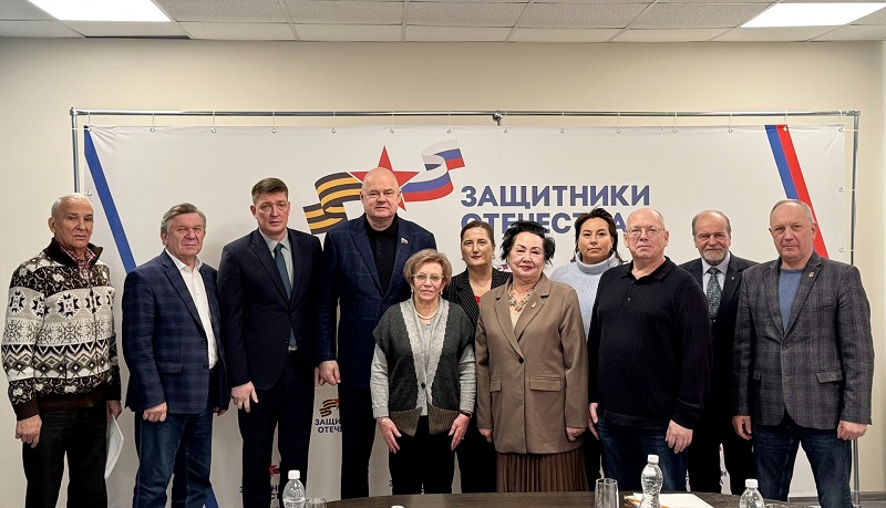 Вадим Супиков и Общественный совет обсудили помощь бойцам СВО и их семьям