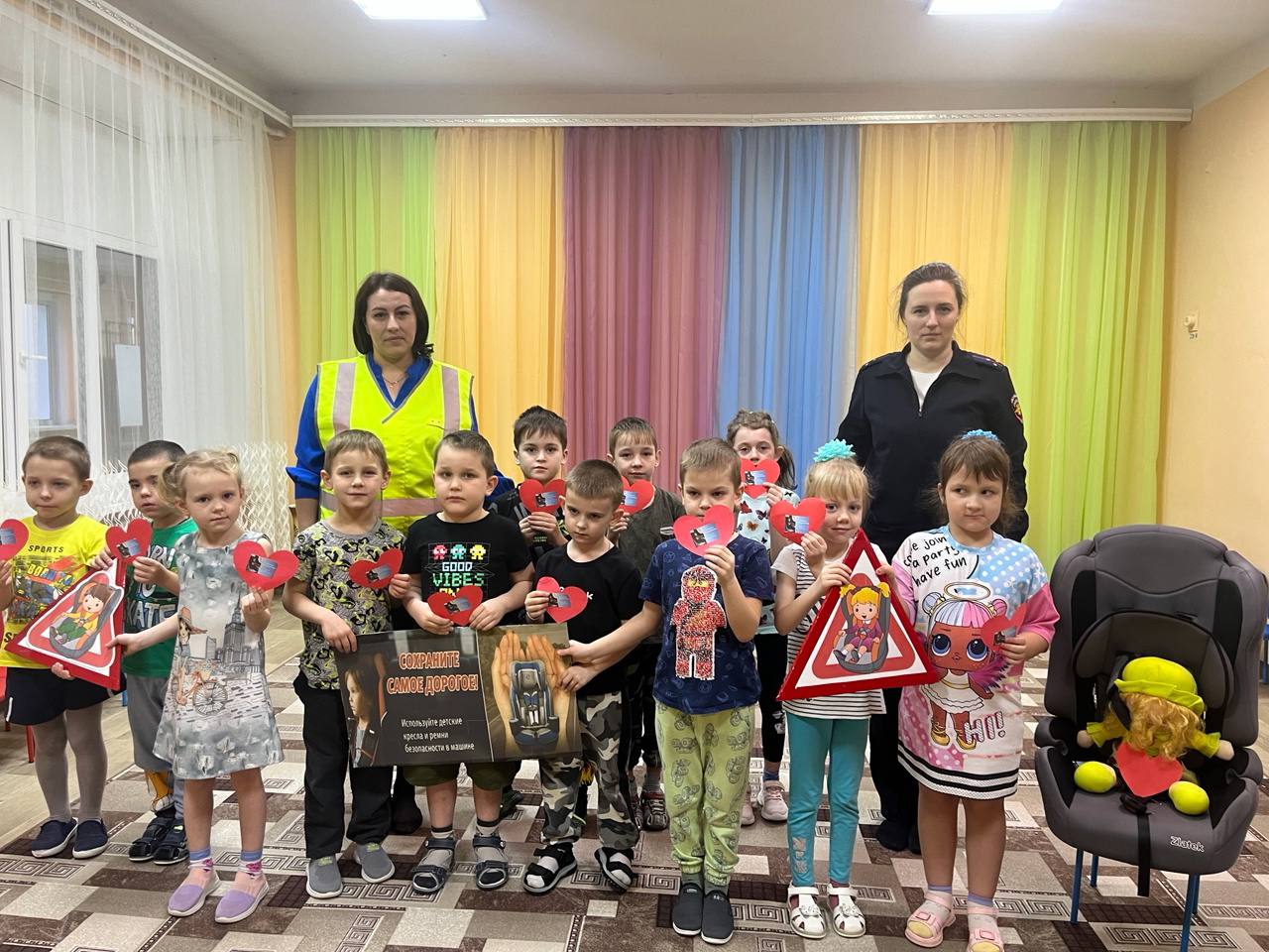 В Лунинском районе прошла акция ГИБДД по безопасности детей в автомобилях