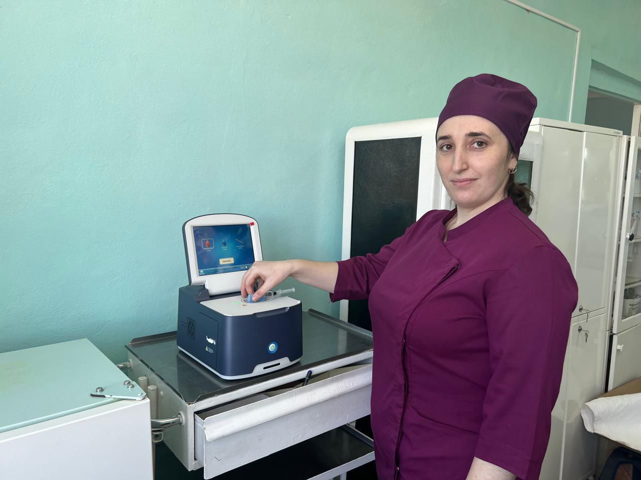 Городищенская больница получила прибор для анализа крови за 15 минут