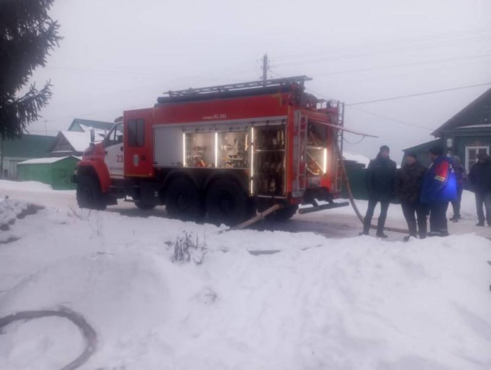 30 квадратных метров дома сгорело в Бессоновке из-за короткого замыкания