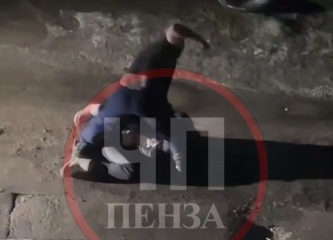 Жестокое избиение девушки в Пензе попало на видео