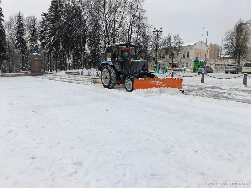 Из Пензы за сутки вывезли более 2 тысяч кубометров снега
