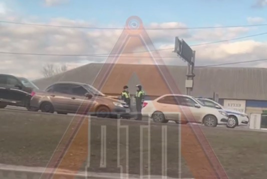 Массовая проверка водителей на мосту Капашина в Пензе тормозит движение