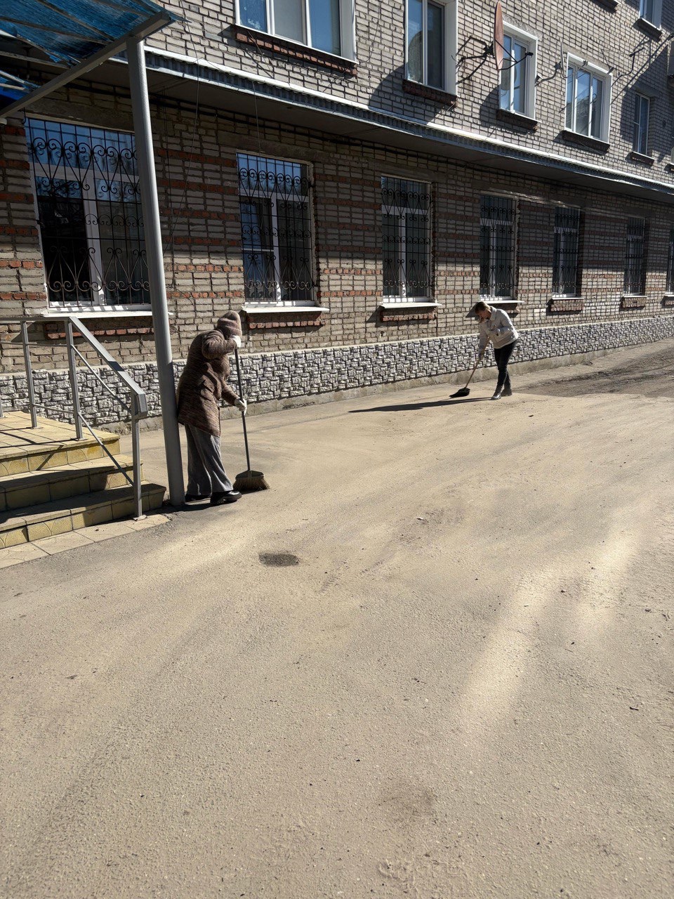 В Кузнецке проходит санитарная пятница в рамках месячника благоустройства