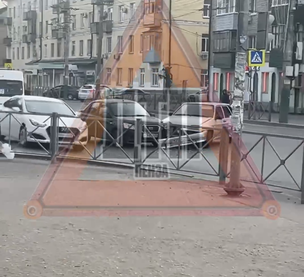 В Пензе на перекрестке Калинина и Металлистов столкнулись две легковушки