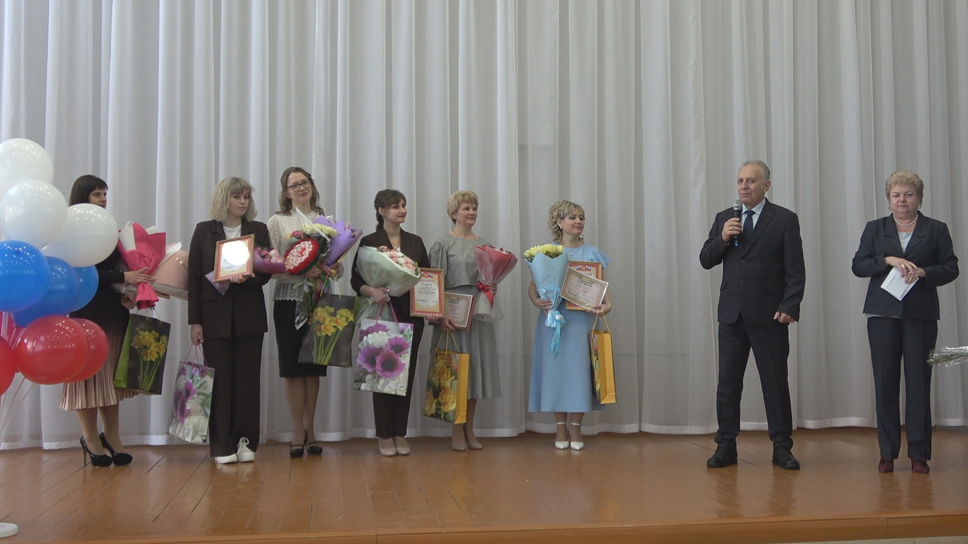 В Кузнецке названы лучшие педагоги года-2025