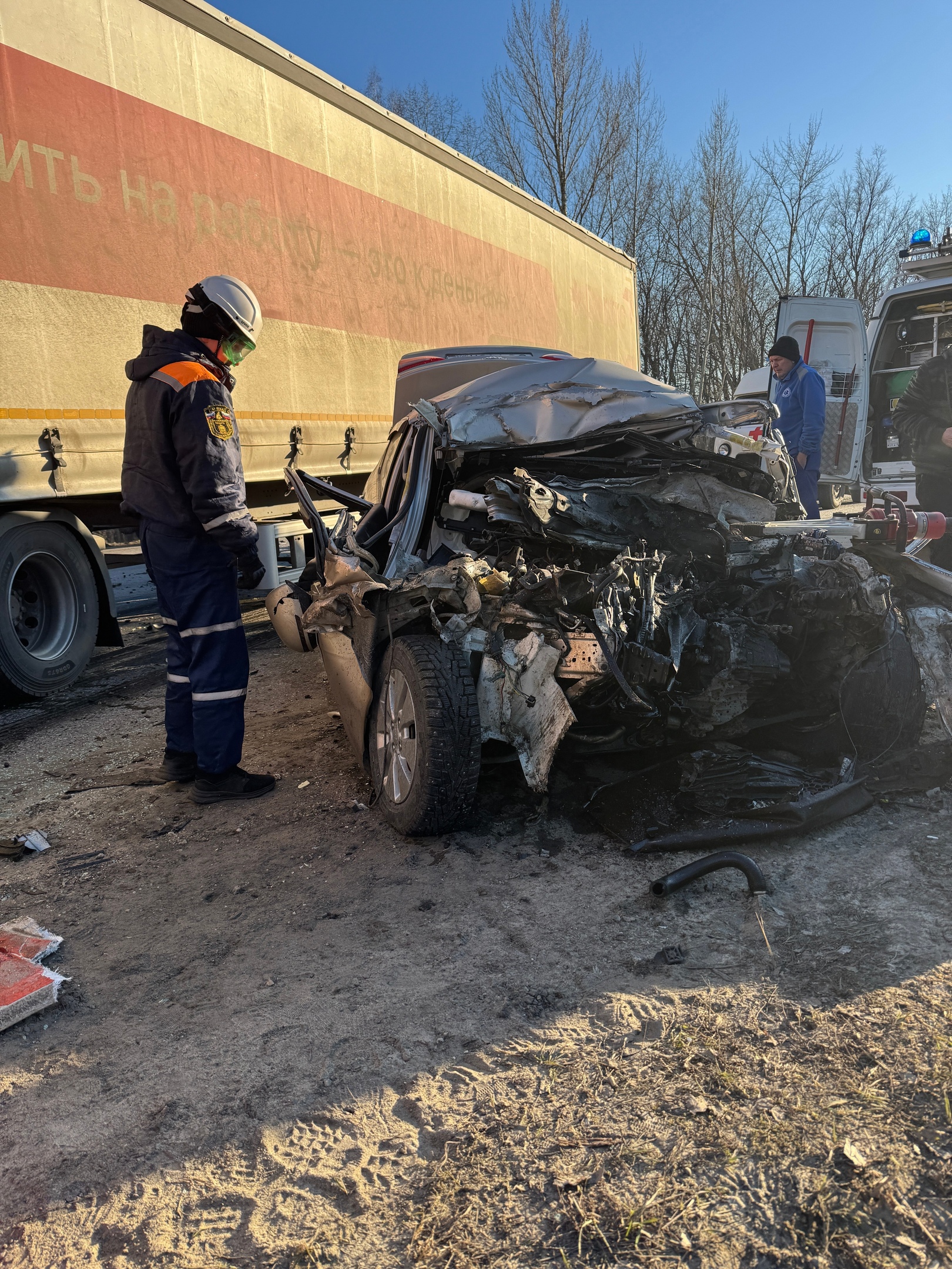 Появились фото с места смертельной аварии на трассе М5 под Пензой