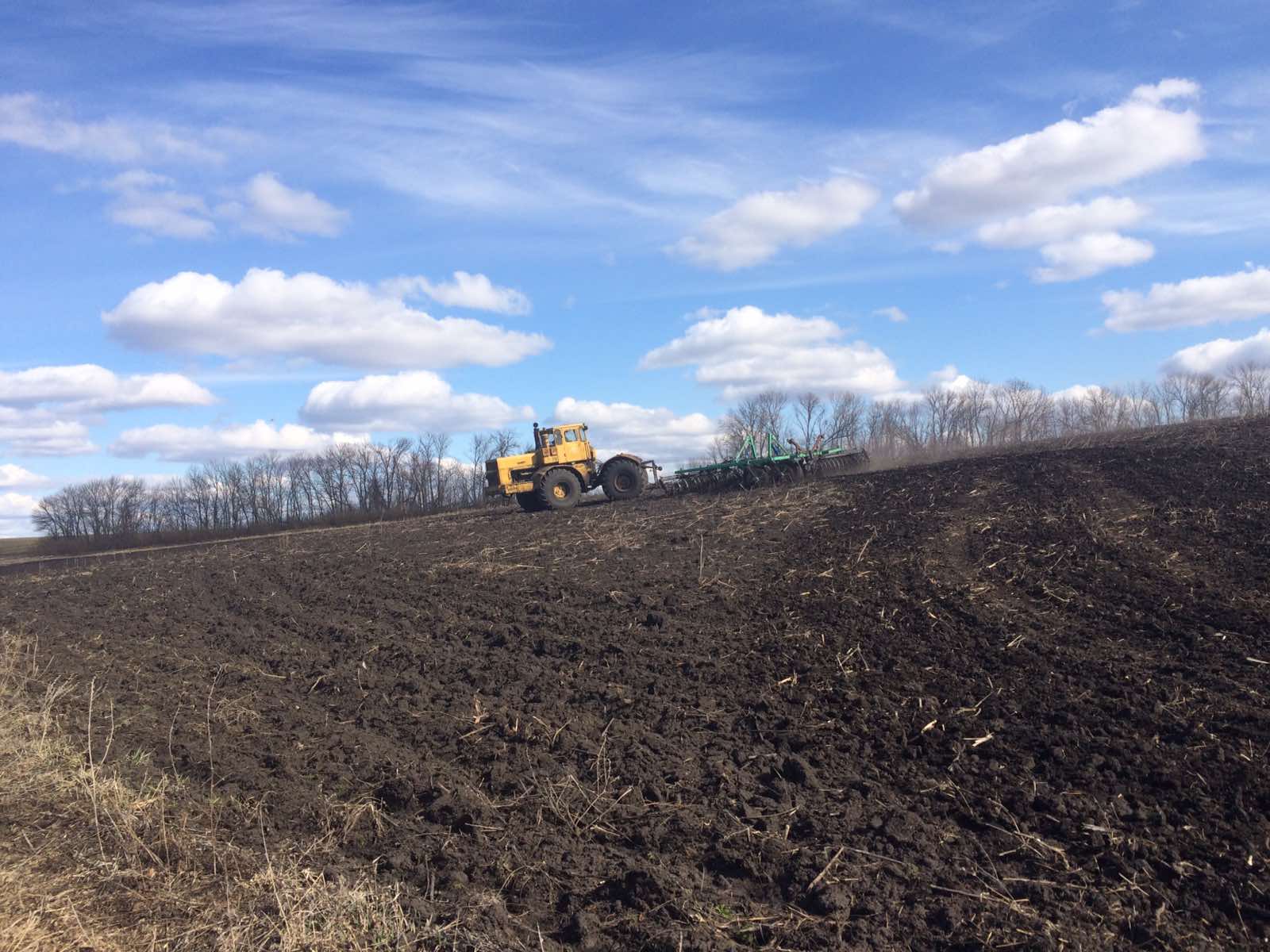 Аграрии Кузнецкого района закупили более 5 тысяч тонн удобрений