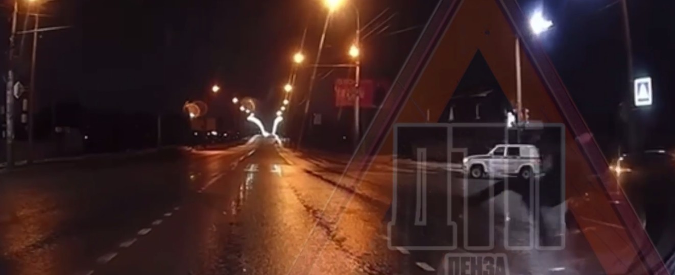 В Пензе на пешеходном переходе сбили мужчину