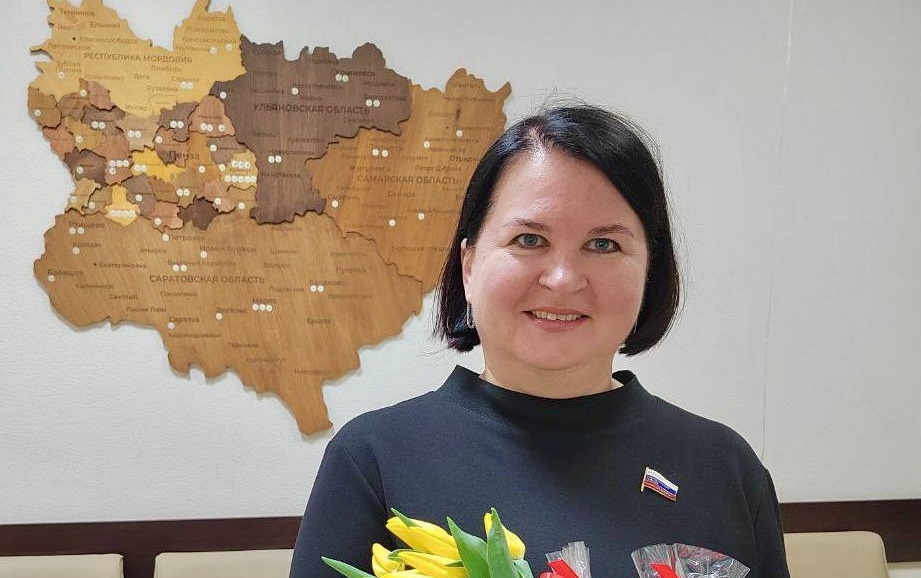 Ольга Чистякова поздравила с 8 Марта маленьких пациентов онкобольницы