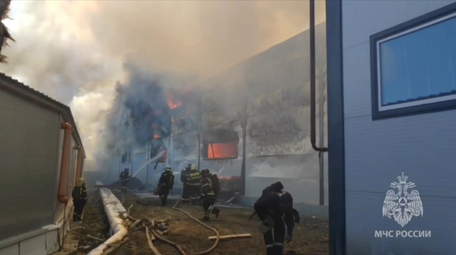 Огненный ад на мебельном складе в Пензе: прокуратура начала проверку