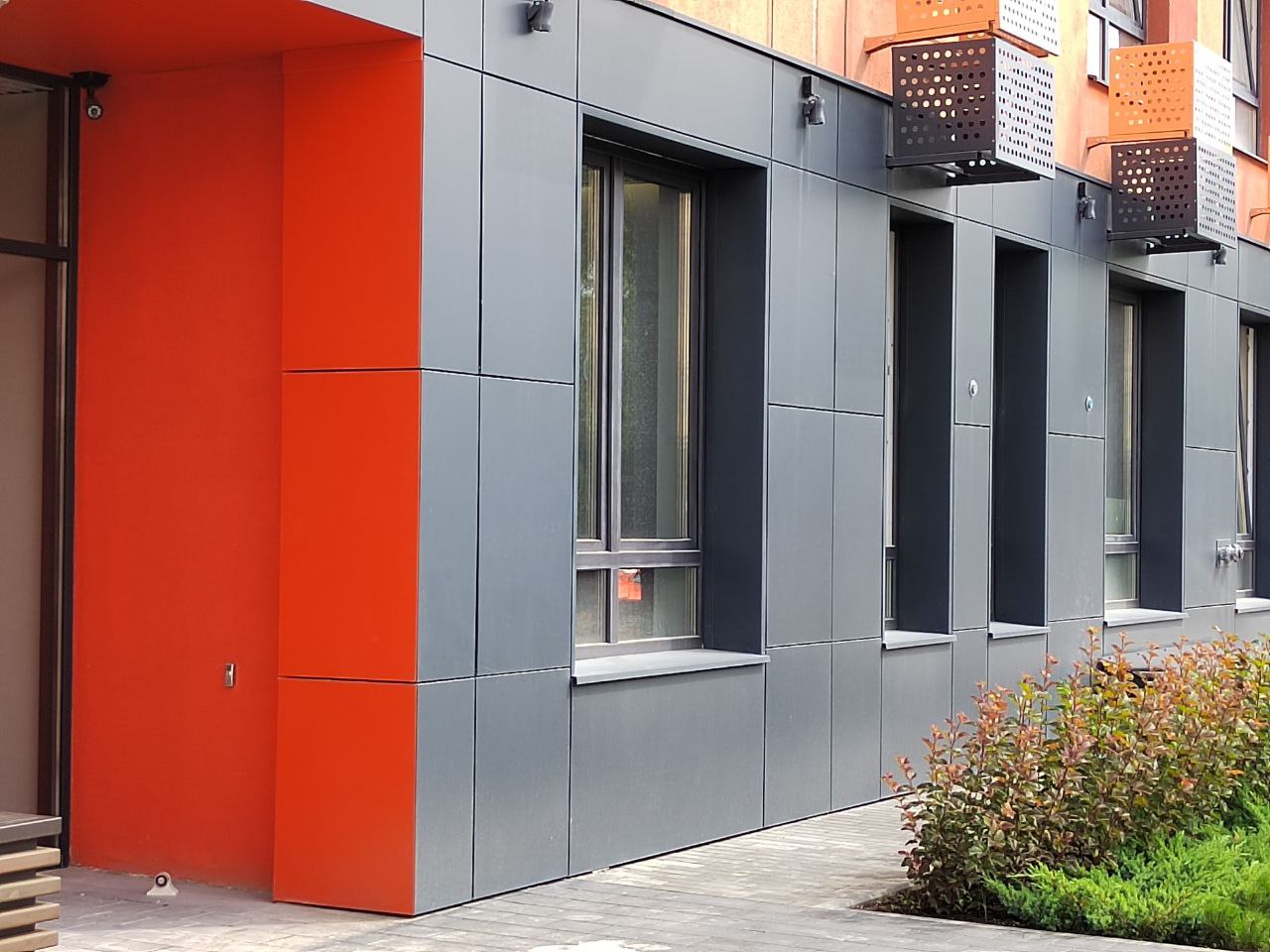 Рынок ипотеки в России упал на 42% в первом квартале 2025 года