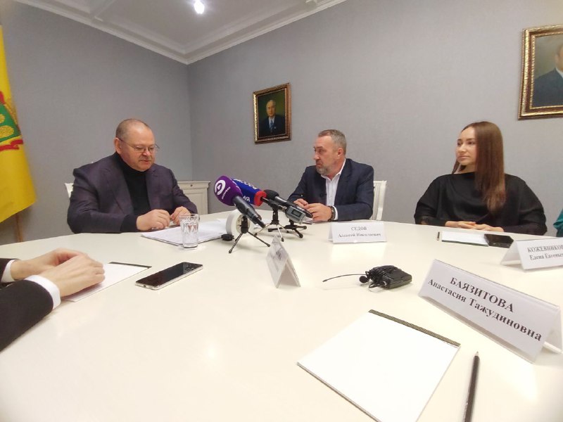 Пензенские ребята из стройотрядов строят в Беларуси военно-патриотический центр